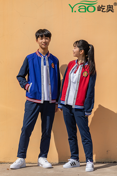 校服定制量大，怎么保證質(zhì)量