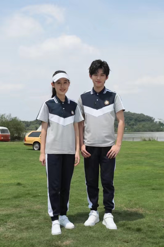 夏季校服，為何選擇冰絲面料？盡享清涼舒適！